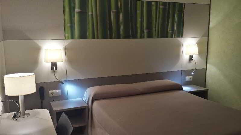 Hotel Sabiote Пинеда-де-Мар Экстерьер фото